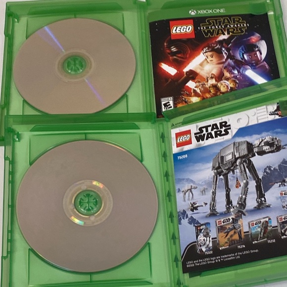 Xbox LEGO Star Wars Skywalker Saga & The Force Awakens Game Bundle - Picture 4 of 4
